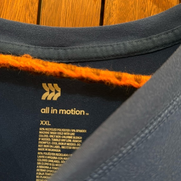 NWOT all in motion blue t shirt XXL - Picture 2 of 4